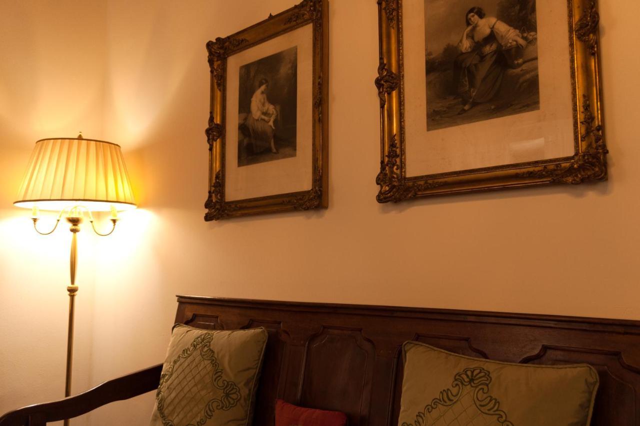 Palazzo Benucci Bed & Breakfast San Gimignano Exterior photo