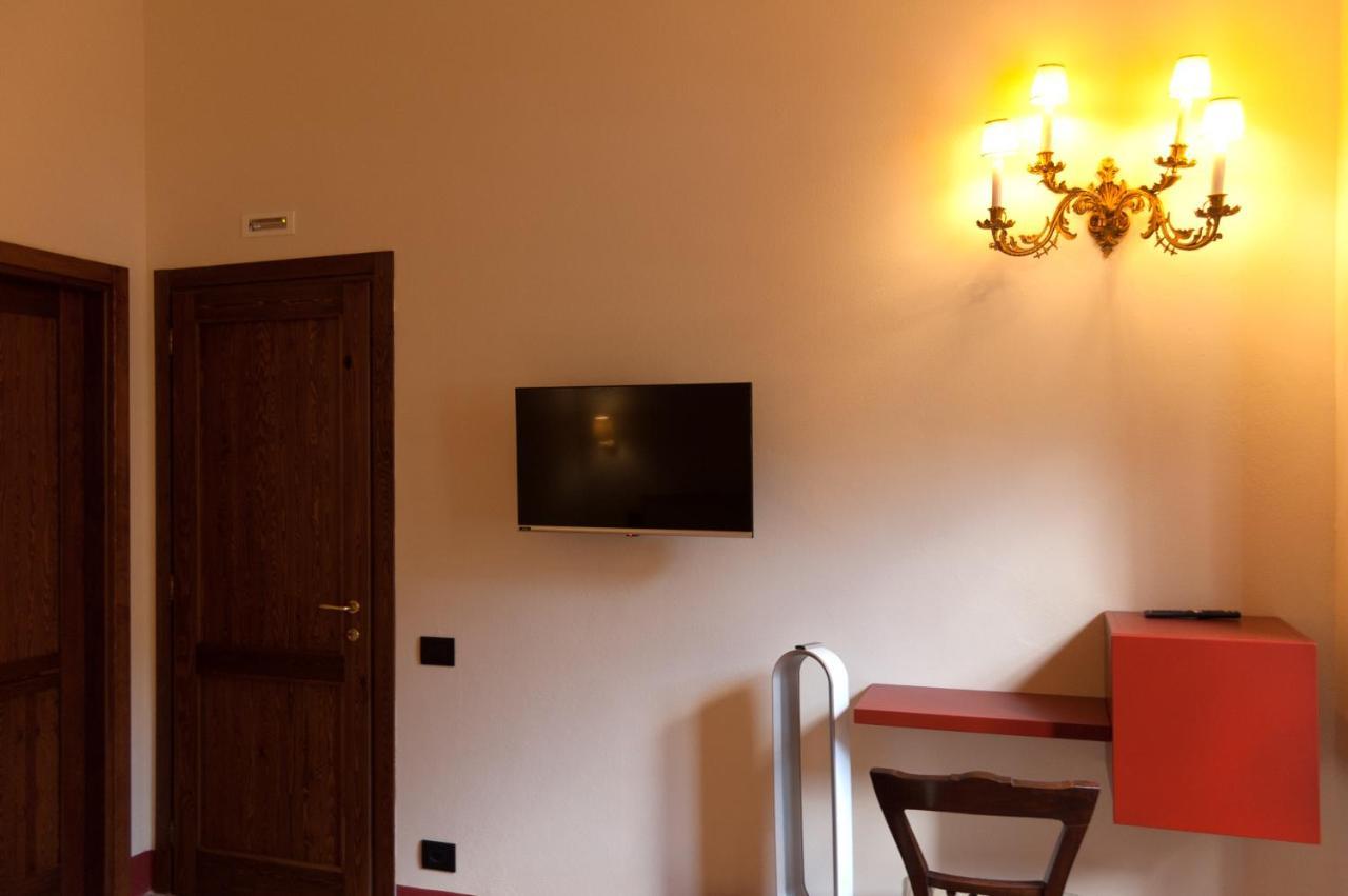 Palazzo Benucci Bed & Breakfast San Gimignano Exterior photo