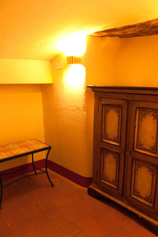 Palazzo Benucci Bed & Breakfast San Gimignano Exterior photo