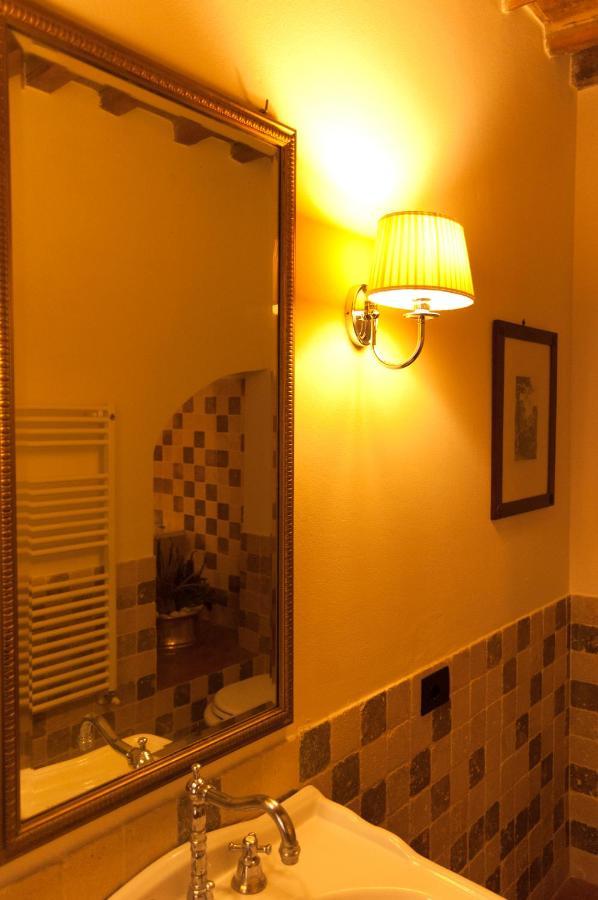 Palazzo Benucci Bed & Breakfast San Gimignano Exterior photo