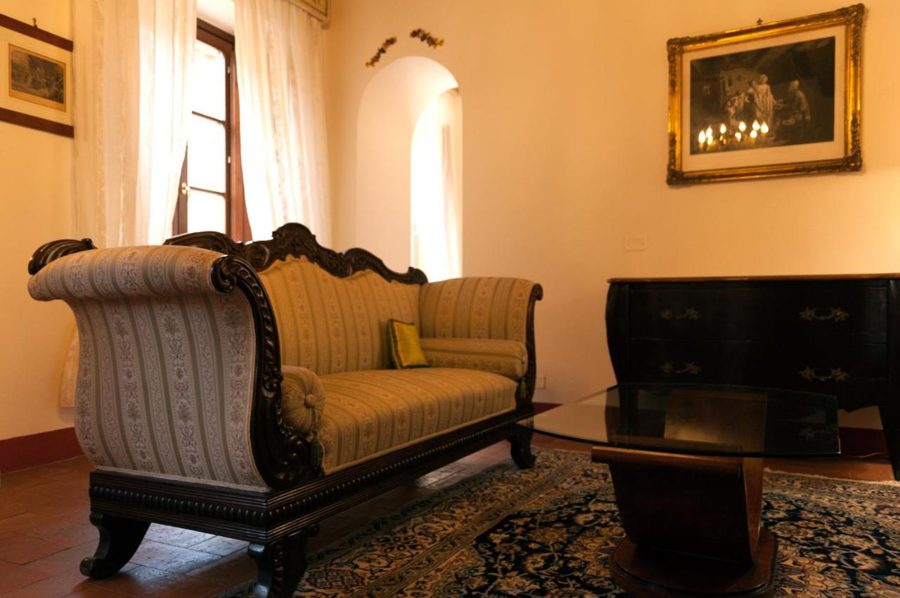 Palazzo Benucci Bed & Breakfast San Gimignano Exterior photo