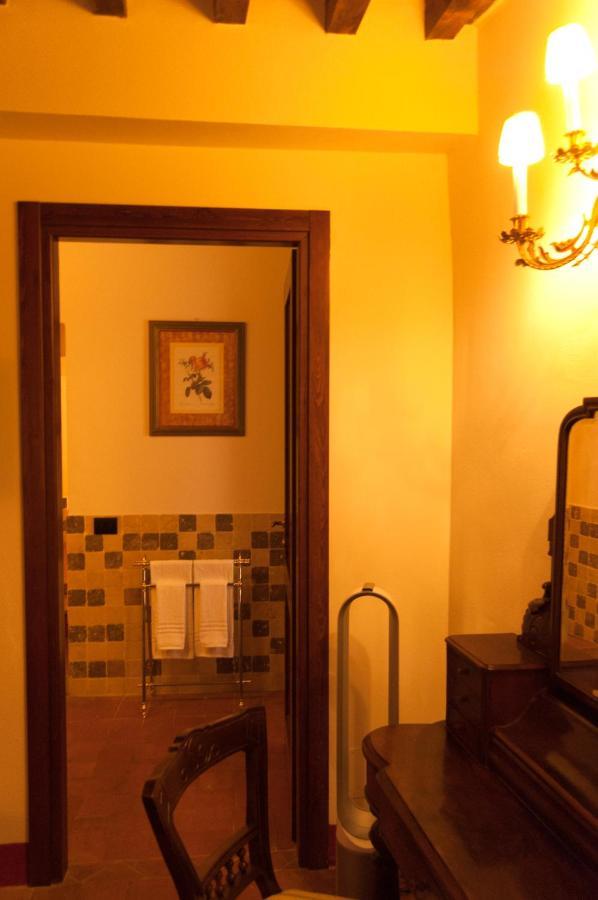 Palazzo Benucci Bed & Breakfast San Gimignano Exterior photo