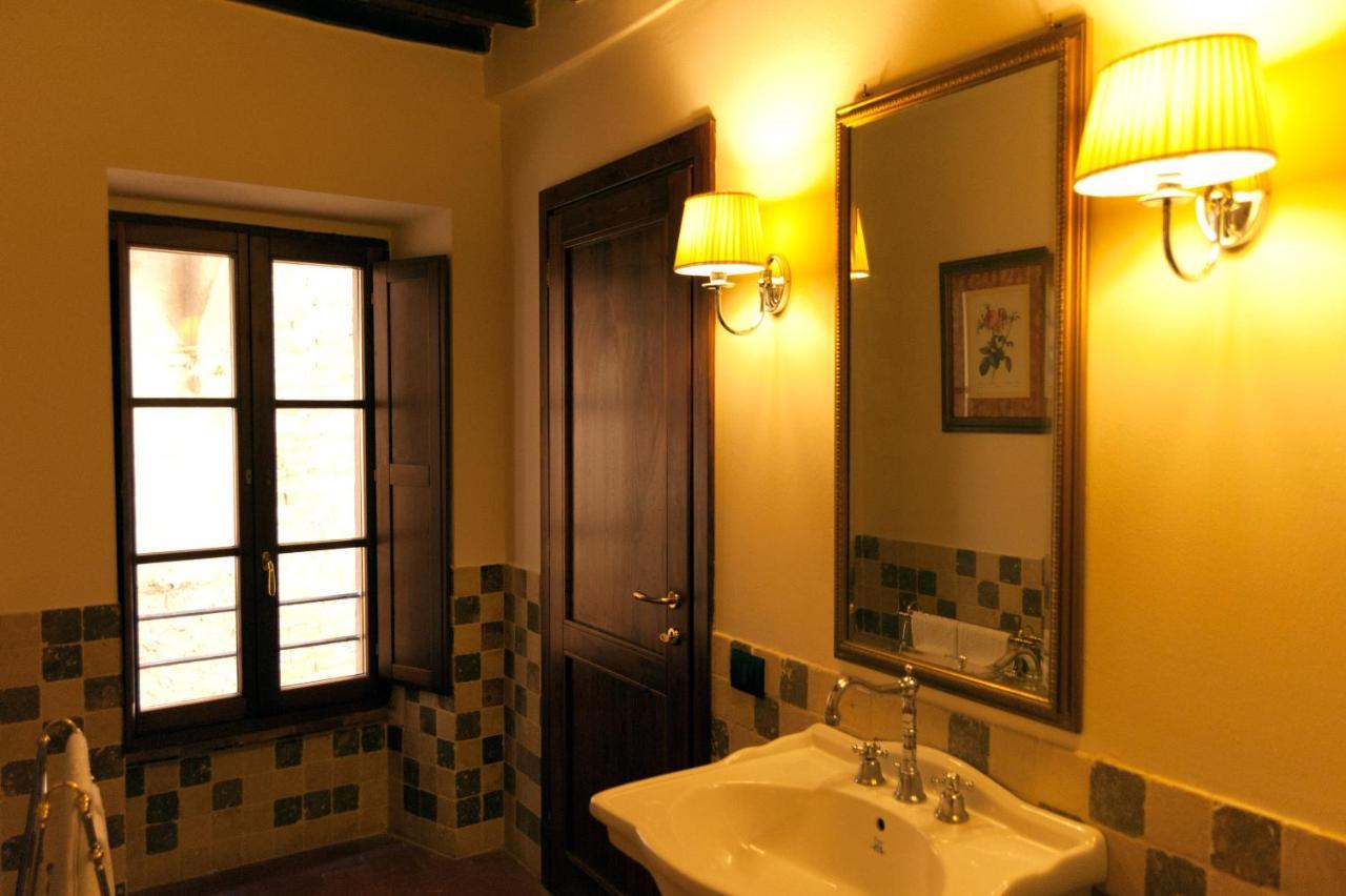 Palazzo Benucci Bed & Breakfast San Gimignano Exterior photo
